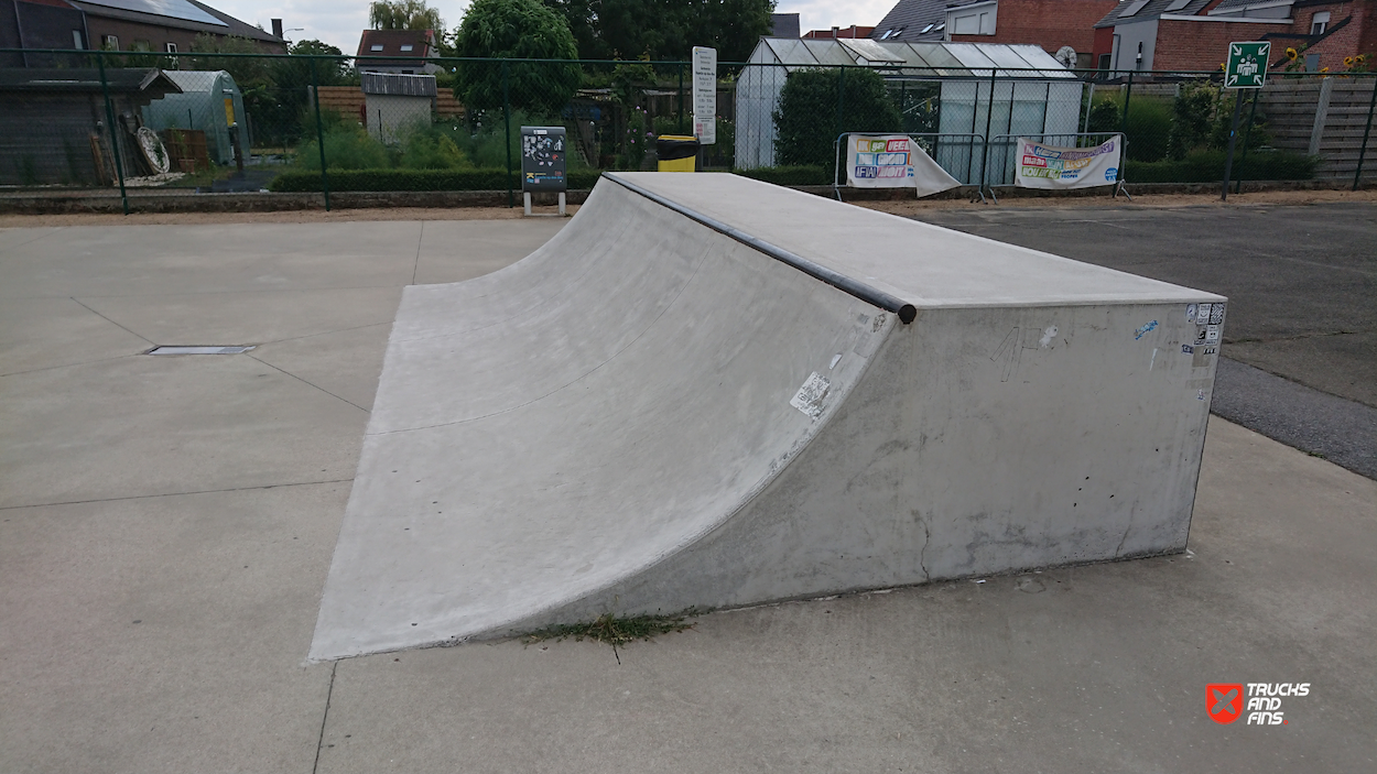 Kapelle-op-den-Bos skatepark